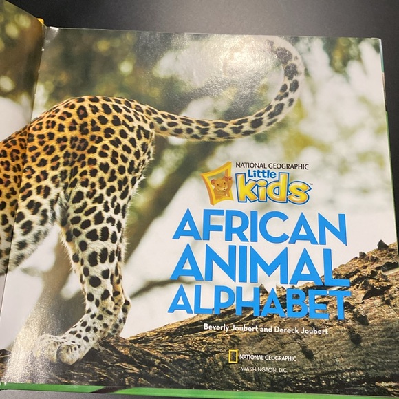 National Geographic Little Kids: African Animal Alphabet - Hardcover Book - Picture 5 of 10